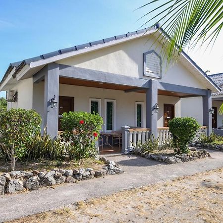 Oyo 89679 Dream Garden Resort Ayer Hangat エクステリア 写真