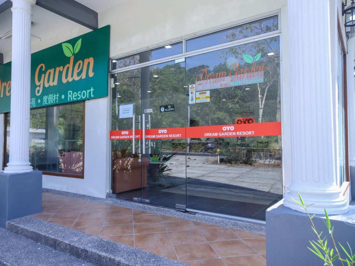 Oyo 89679 Dream Garden Resort Ayer Hangat エクステリア 写真