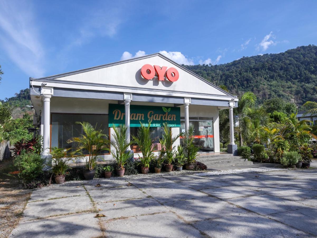 Oyo 89679 Dream Garden Resort Ayer Hangat エクステリア 写真